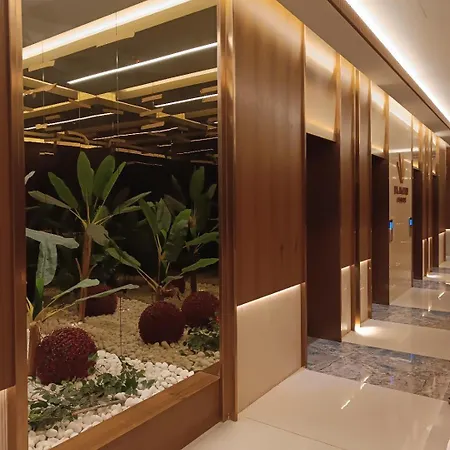 Nina Diamond Limak Apartamento Skopie