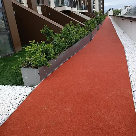 Nina Diamond Limak Skopje