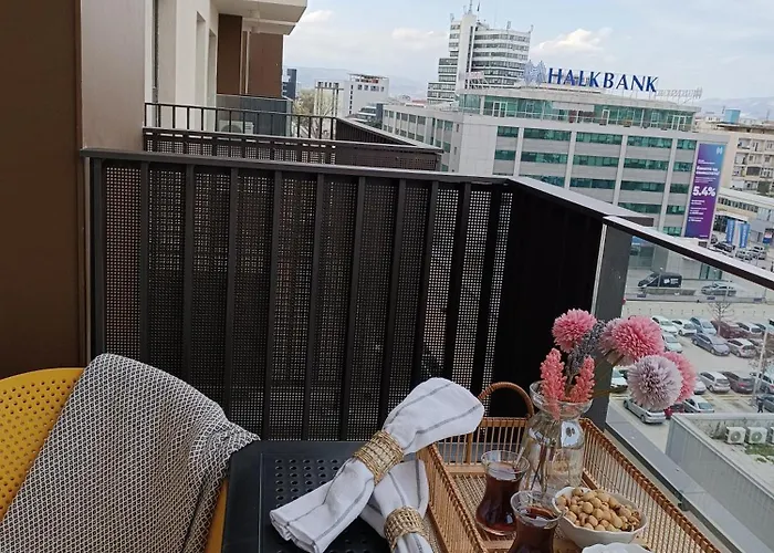 Nina Diamond Limak Skopje