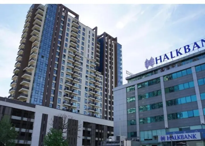 Nina Diamond Limak *